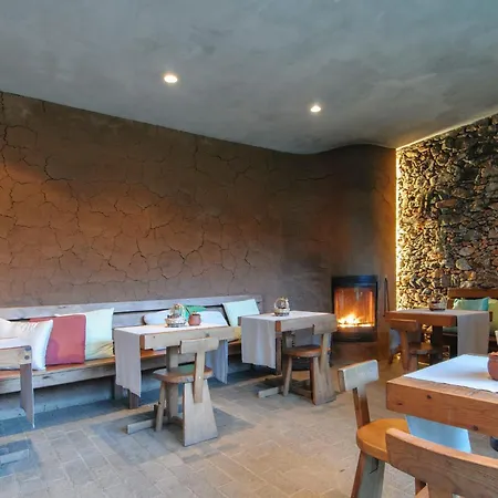 Penzion Omaya House 3*